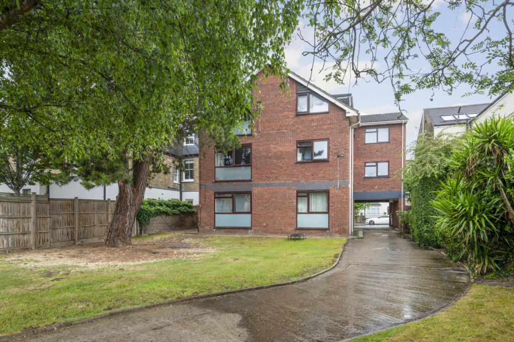 2 bed Apartment for rent in Wimbledon. From Hawes & Co - Wimbledon