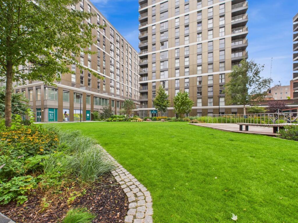 1 bed Apartment for rent in Staines-upon-Thames. From The Frost Partnership - Staines - Lettings