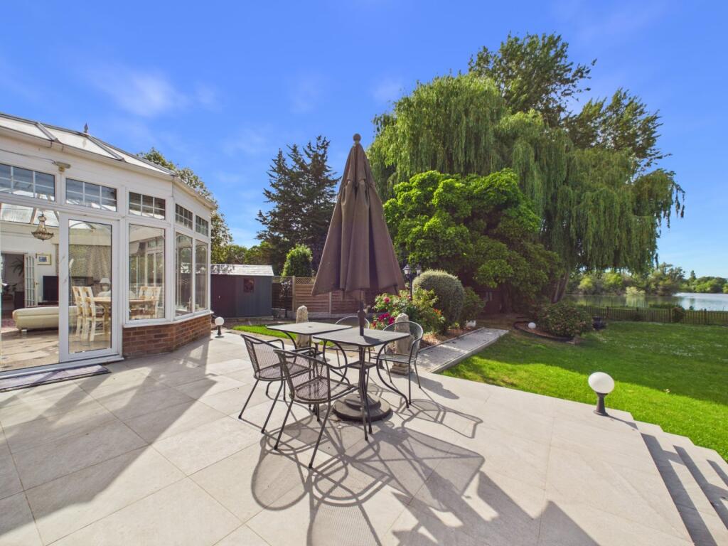 5 bed Detached for rent in Wraysbury. From The Frost Partnership - Staines - Lettings
