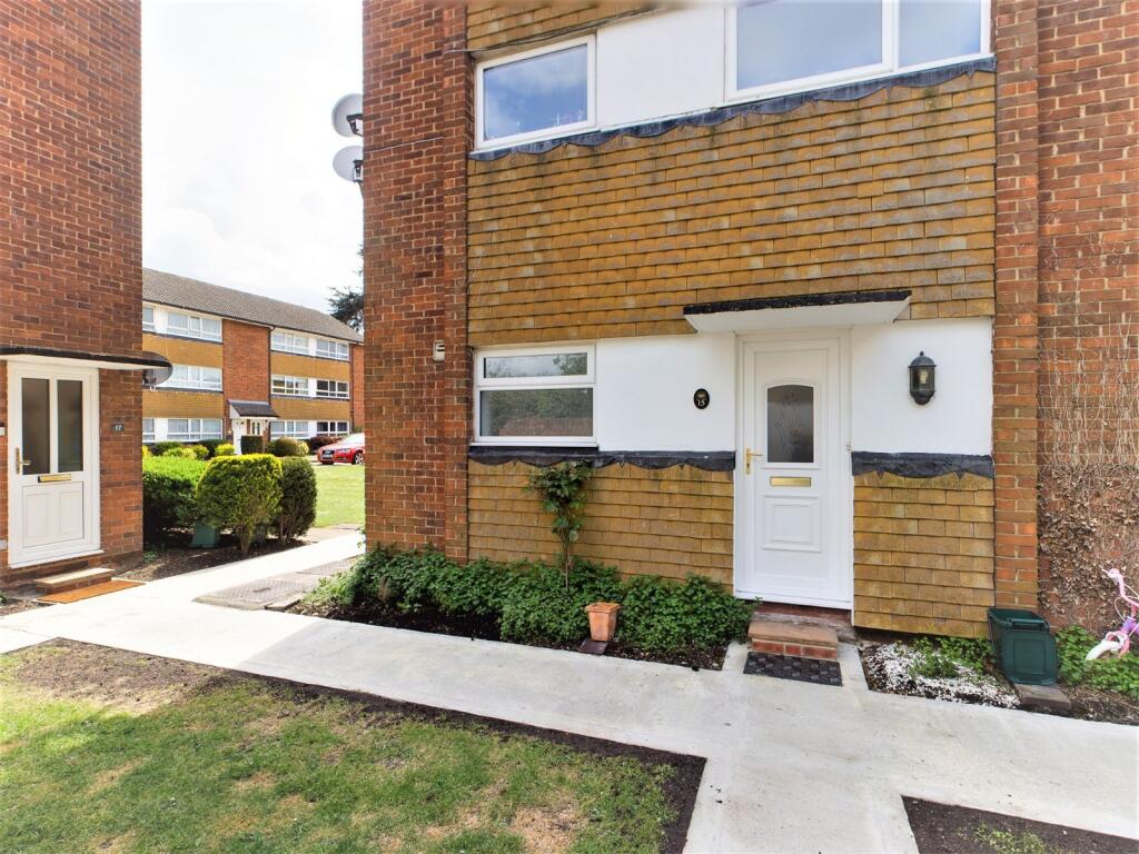 2 bed Apartment for rent in Runnymede. From The Frost Partnership - Staines - Lettings