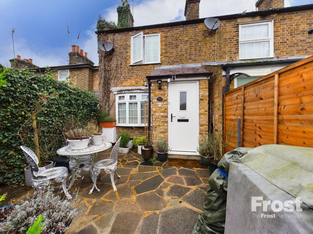 3 bed Detached for rent in Staines-upon-Thames. From The Frost Partnership - Staines - Lettings 3 bed Detached for rent in Staines-upon-Thames. From The Frost Partnership - Staines - Lettings