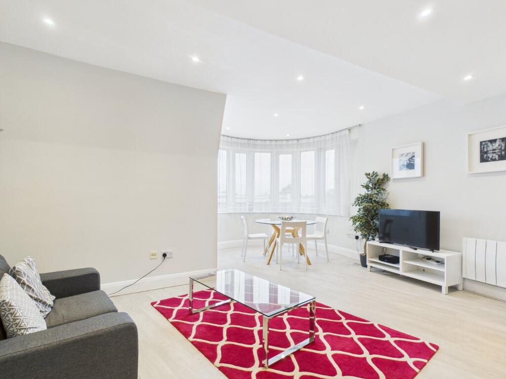 1 bed Apartment for rent in Staines-upon-Thames. From The Frost Partnership - Staines - Lettings