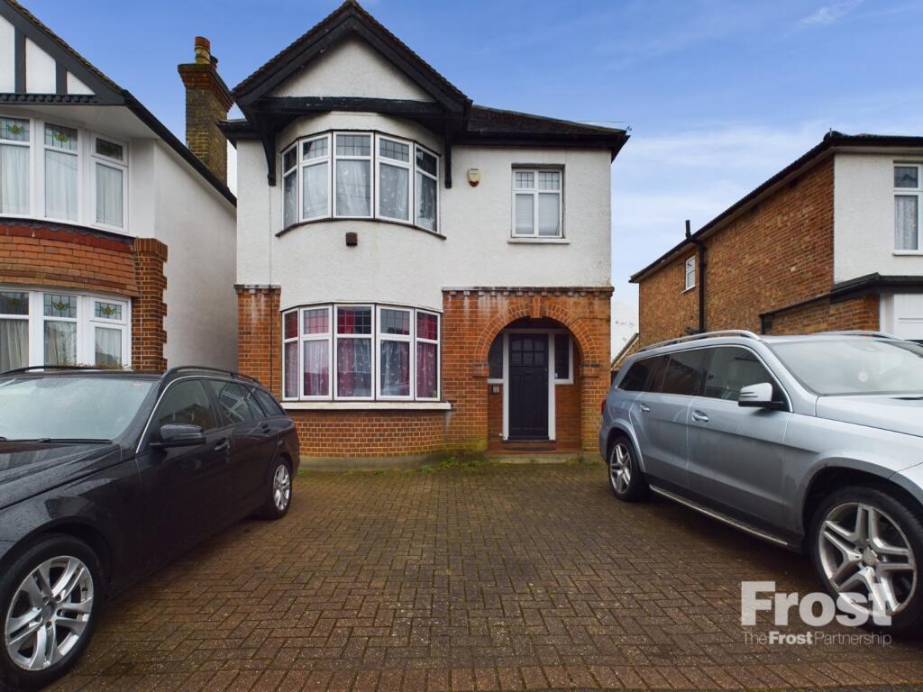 3 bed Detached for rent in Staines-upon-Thames. From The Frost Partnership - Staines - Lettings