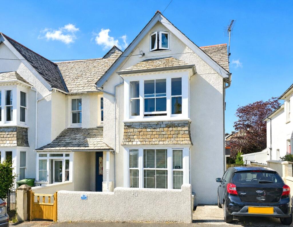 4 bed Apartment for rent in Bude. From Webbers Property Services - Bude 4 bed Apartment for rent in Bude. From Webbers Property Services - Bude
