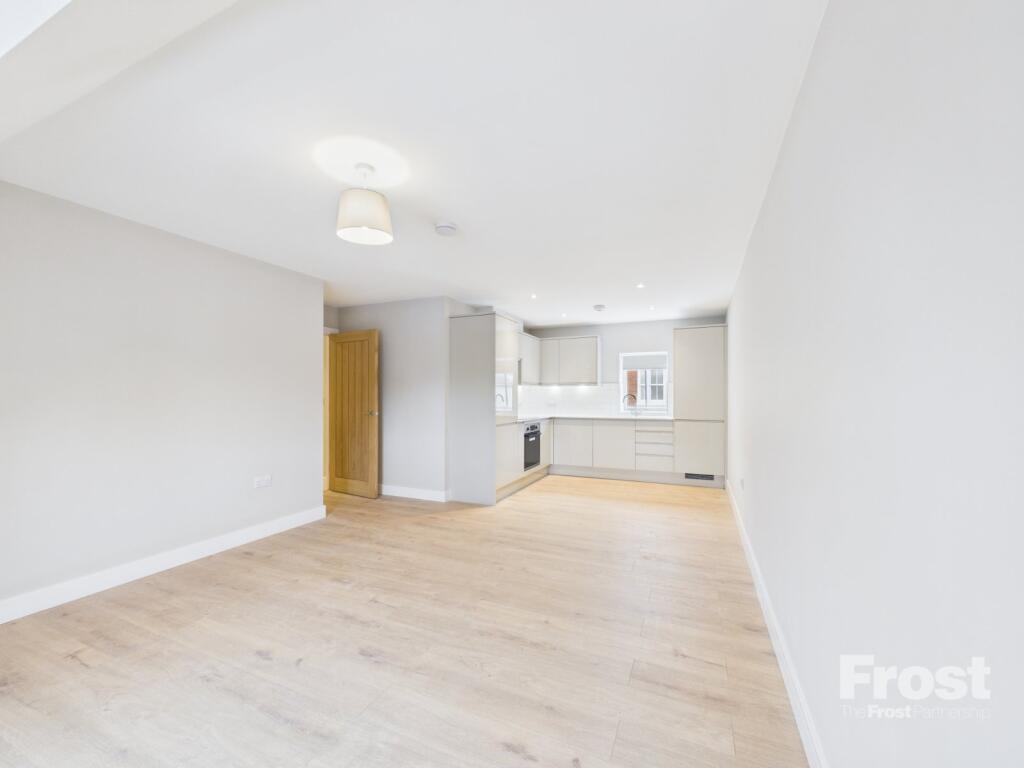 2 bed Apartment for rent in Hitchambury. From The Frost Partnership - Burnham