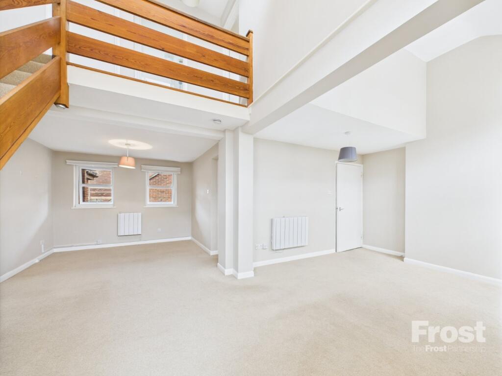 2 bed Apartment for rent in Hitchambury. From The Frost Partnership - Burnham