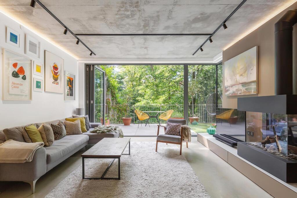 5 bed Mid Terraced House for rent in London. From Knight Frank - Wandsworth 5 bed Mid Terraced House for rent in London. From Knight Frank - Wandsworth