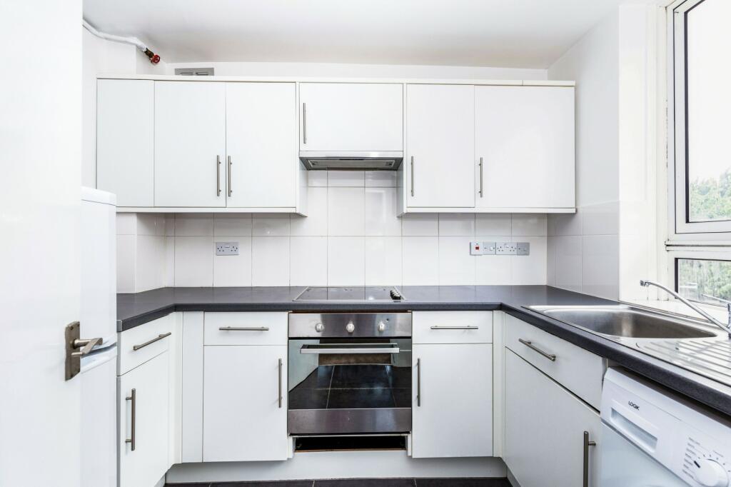 1 bed Flat for rent in Penge. From Leaders Lewisham