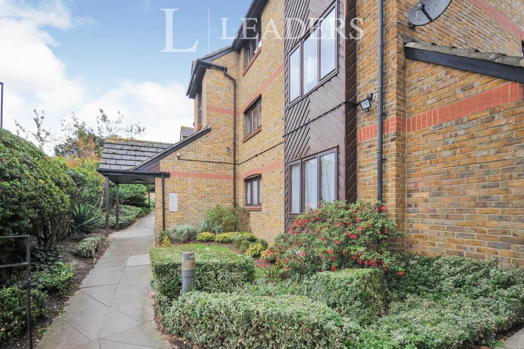 4 bed Studio for rent in London. From Leaders Lettings - Lewisham 4 bed Studio for rent in London. From Leaders Lettings - Lewisham