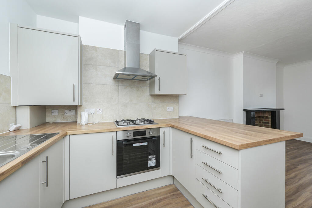 2 bed 1st Floor Flat for rent in Lewisham. From Leaders Lettings - Lewisham 2 bed 1st Floor Flat for rent in Lewisham. From Leaders Lettings - Lewisham