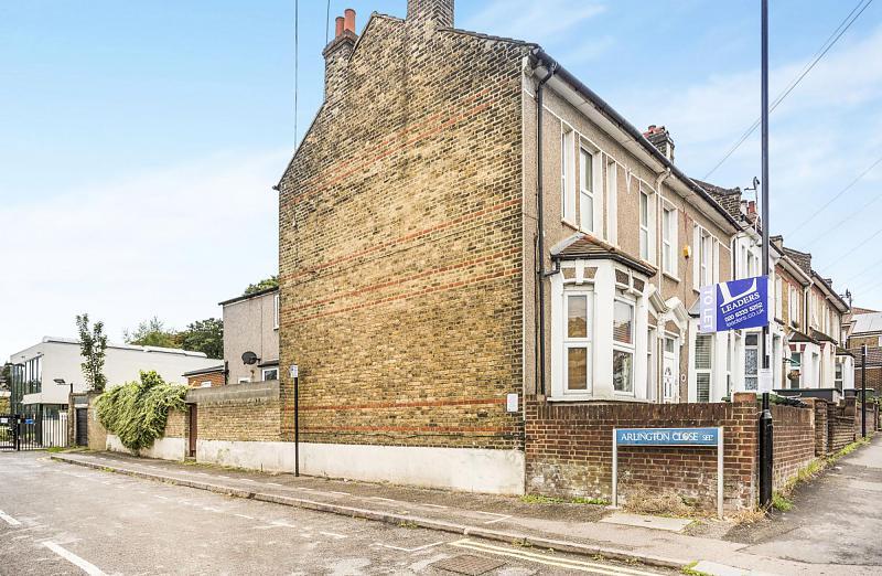 2 bed 1st Floor Flat for rent in Lewisham. From Leaders Lettings - Lewisham 2 bed 1st Floor Flat for rent in Lewisham. From Leaders Lettings - Lewisham