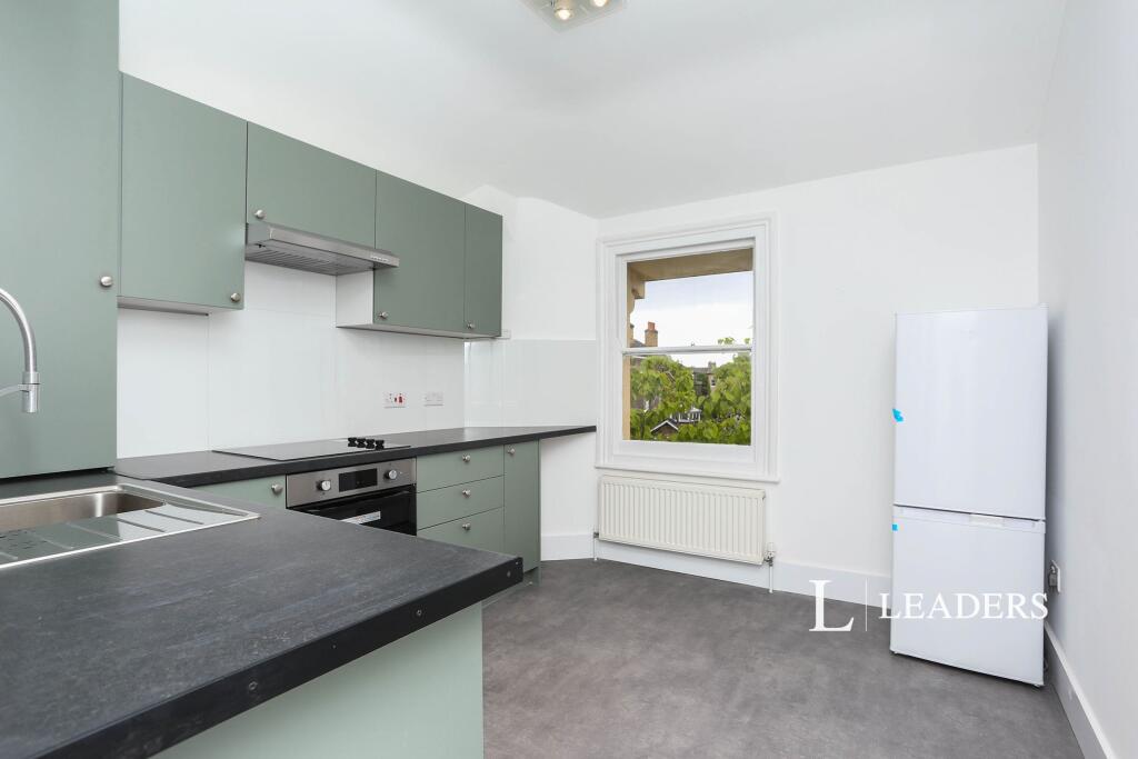 2 bed 1st Floor Flat for rent in Deptford. From Leaders Lettings - Lewisham