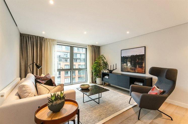 3 bed 1st Floor Flat for rent in London. From Plaza Estates - Marble Arch