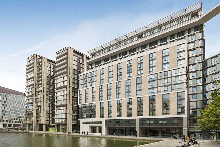 3 bed 1st Floor Flat for rent in London. From Plaza Estates - Marble Arch