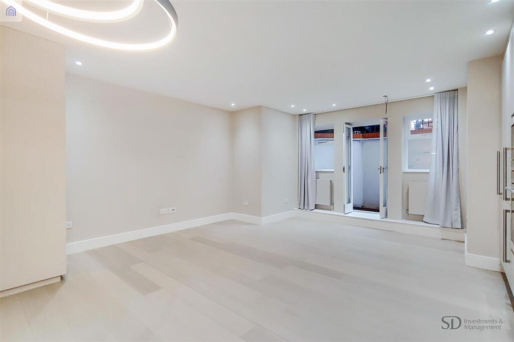 1 bed 1st Floor Flat for rent in London. From Plaza Estates - Marble Arch