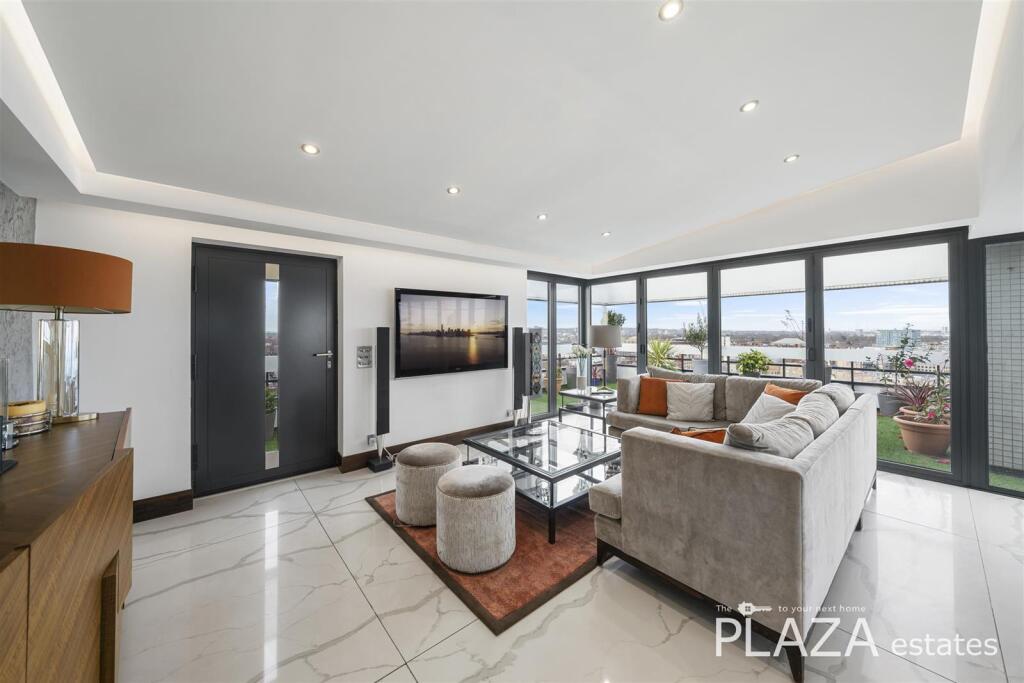 2 bed 1st Floor Flat for rent in London. From Plaza Estates - Marble Arch
