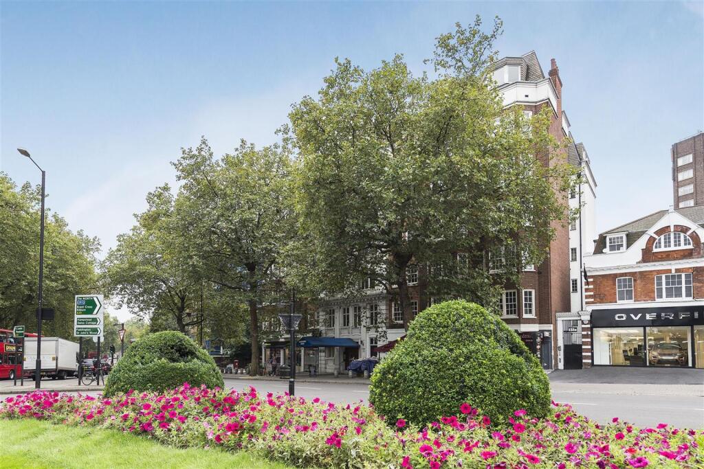 5 bed 1st Floor Flat for rent in London. From Plaza Estates - Marble Arch
