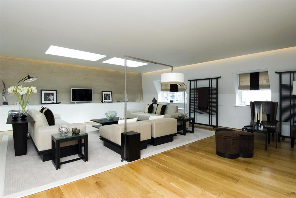 3 bed 1st Floor Flat for rent in London. From Plaza Estates - Marble Arch