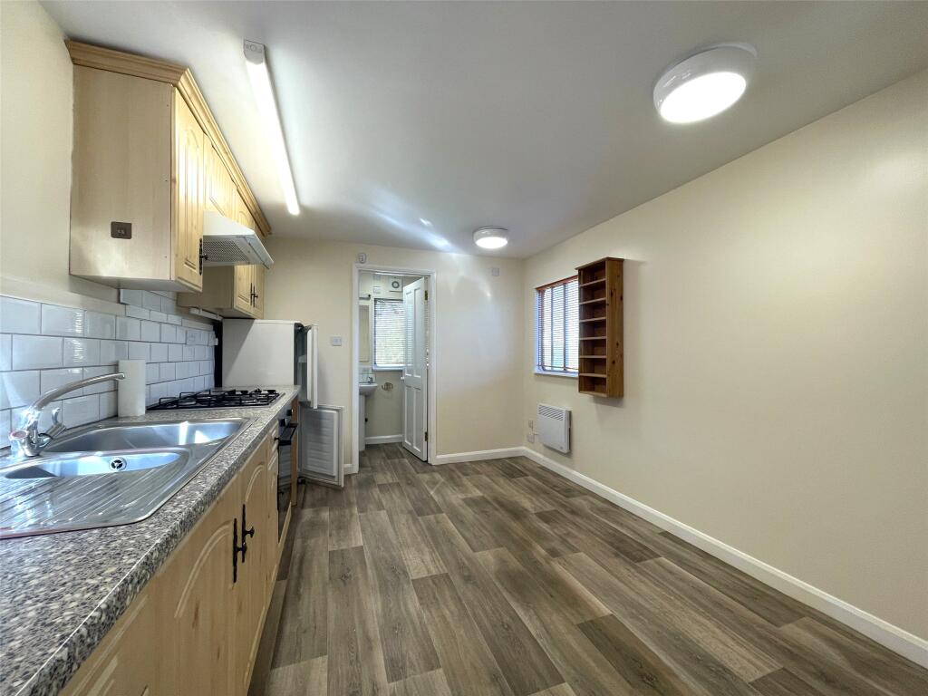 1 bed Apartment for rent in Combe Martin. From Webbers Property Services - Ilfracombe 1 bed Apartment for rent in Combe Martin. From Webbers Property Services - Ilfracombe