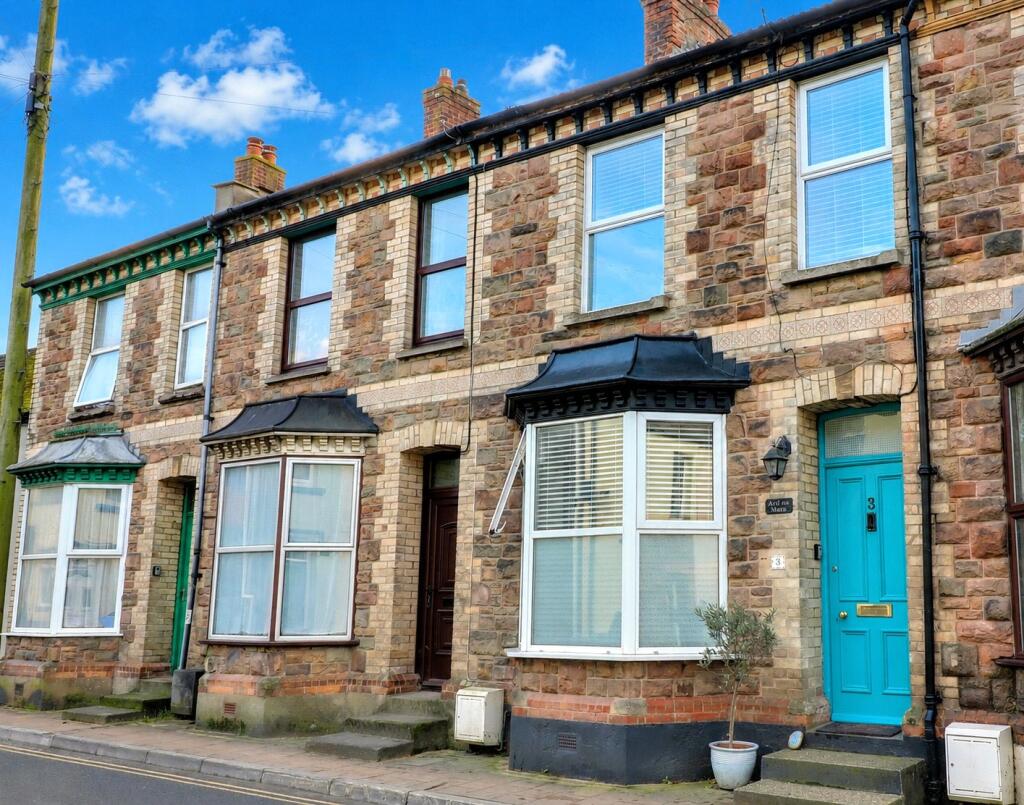 3 bed Mid Terraced House for rent in Combe Martin. From Webbers Property Services - Ilfracombe 3 bed Mid Terraced House for rent in Combe Martin. From Webbers Property Services - Ilfracombe