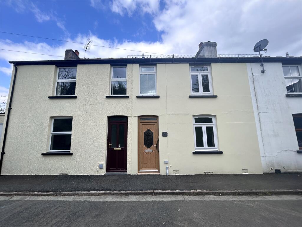 2 bed Mid Terraced House for rent in Launceston. From Webbers Property Services - Launceston