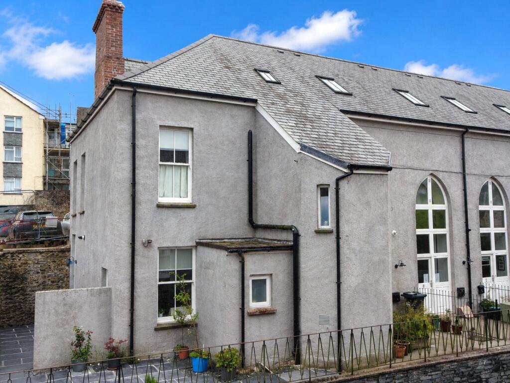 3 bed End of Terrace for rent in Launceston. From Webbers Property Services - Launceston 3 bed End of Terrace for rent in Launceston. From Webbers Property Services - Launceston