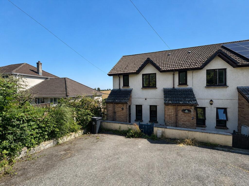 2 bed End of Terrace for rent in Launceston. From Webbers Property Services - Launceston
