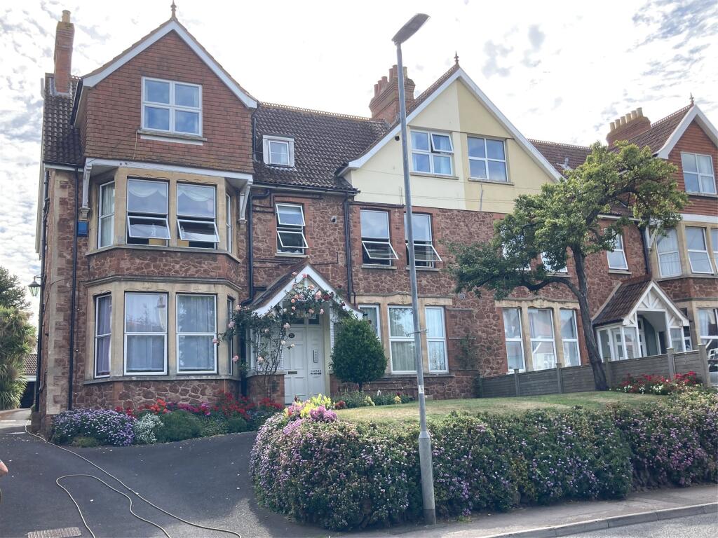 4 bed Apartment for rent in Minehead. From Webbers Property Services - Minehead