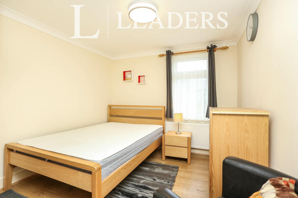 1 bed Room for rent in London. From Leaders - Forest Hill