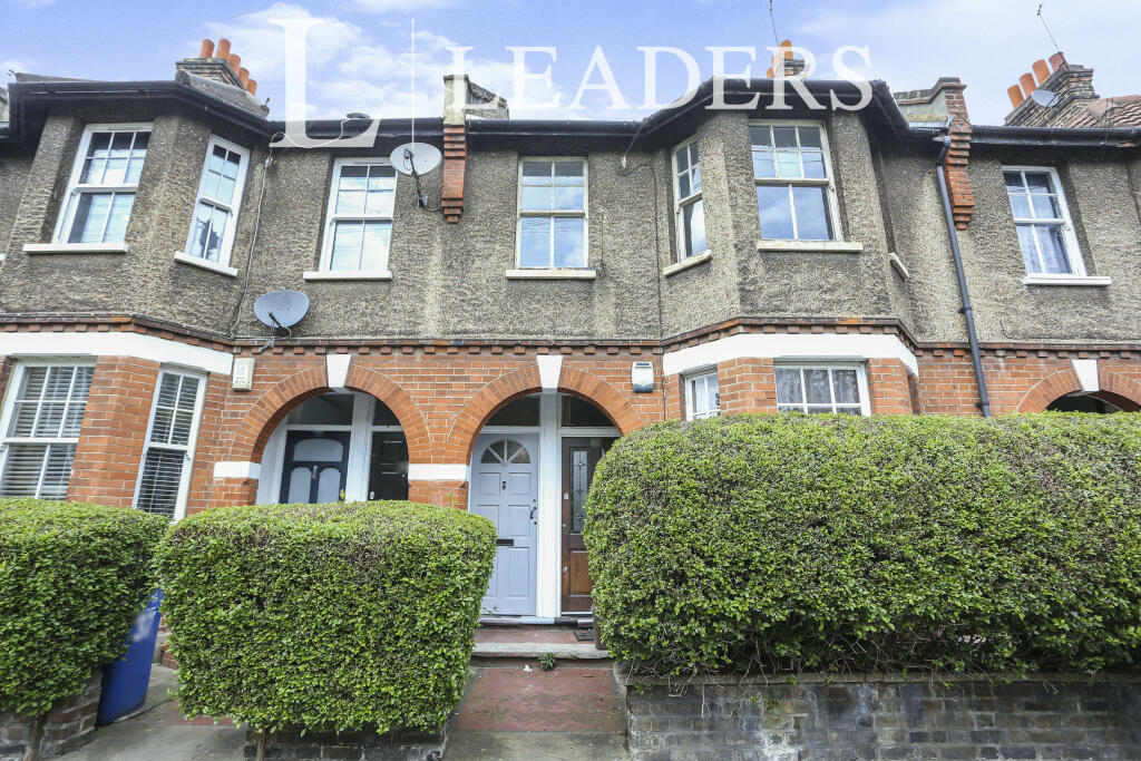 2 bed Maisonette for rent in Camberwell. From Leaders - Forest Hill