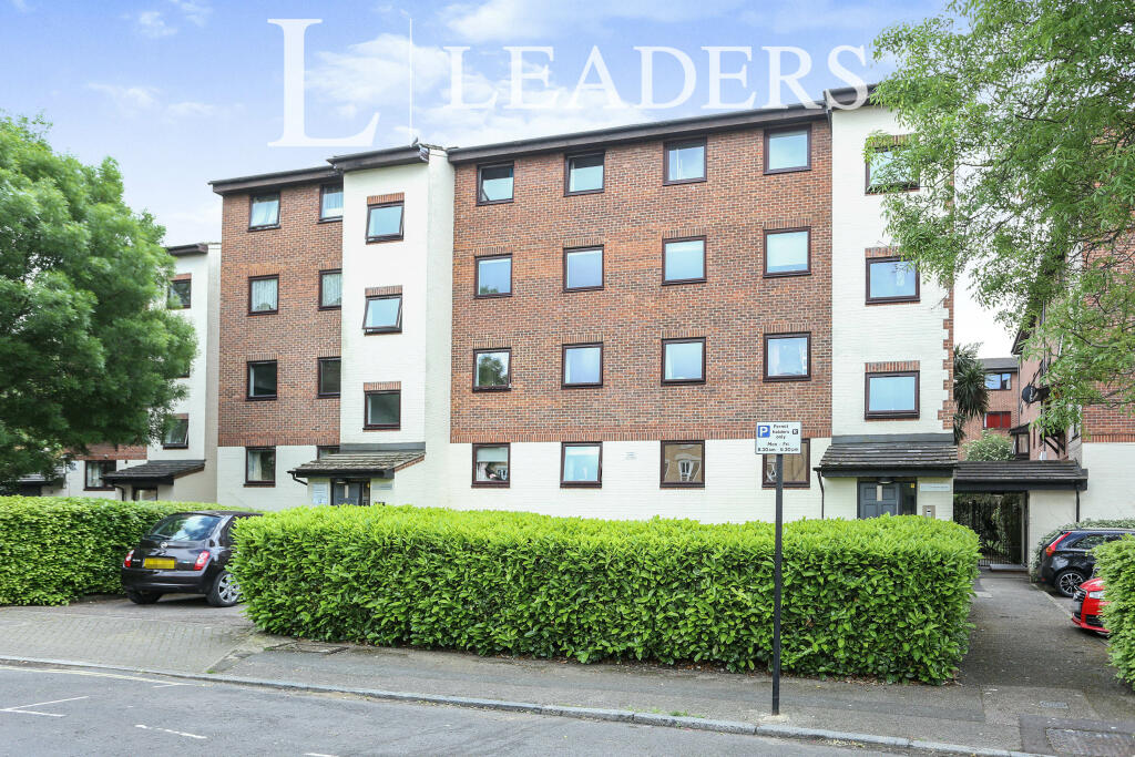 2 bed Flat for rent in Camberwell. From Leaders - Forest Hill