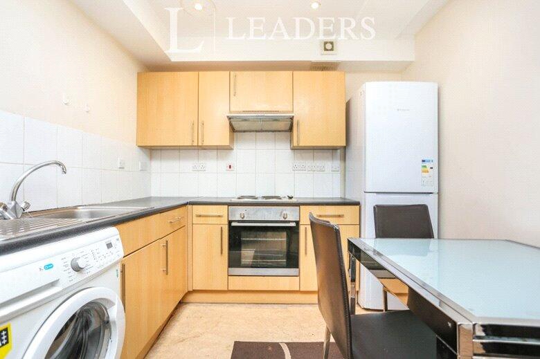 2 bed 1st Floor Flat for rent in London. From Leaders Sales - Forest Hill