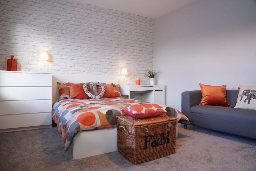 1 bed House Share for rent in London. From Leaders Sales - Forest Hill