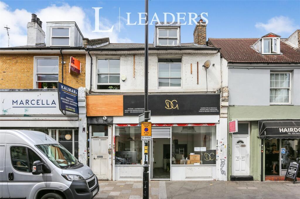 1 bed 1st Floor Flat for rent in Deptford. From Leaders Sales - Forest Hill