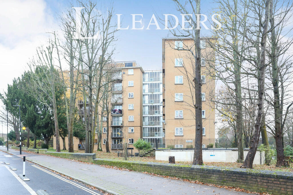 1 bed House Share for rent in Penge. From Leaders Sales - Forest Hill 1 bed House Share for rent in Penge. From Leaders Sales - Forest Hill