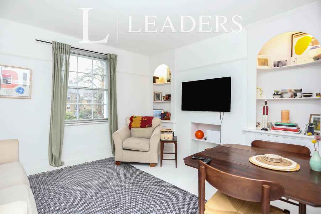 2 bed 1st Floor Flat for rent in London. From Leaders Sales - Forest Hill