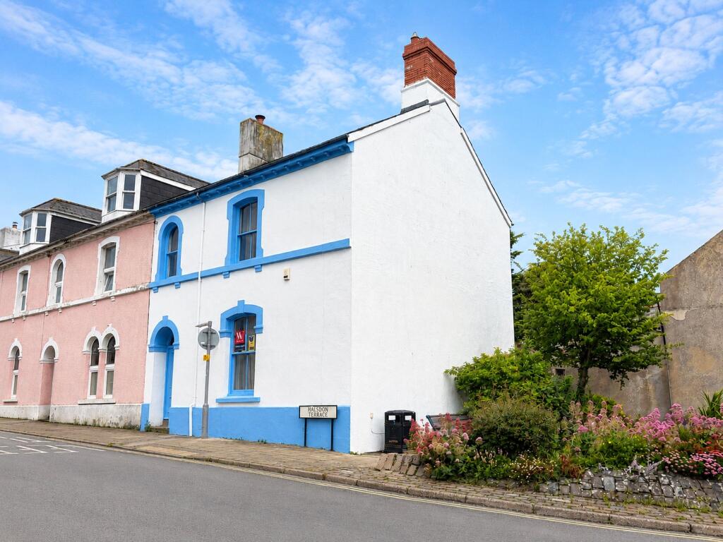 3 bed End of Terrace for rent in Great Torrington. From Webbers Property Services - Torrington