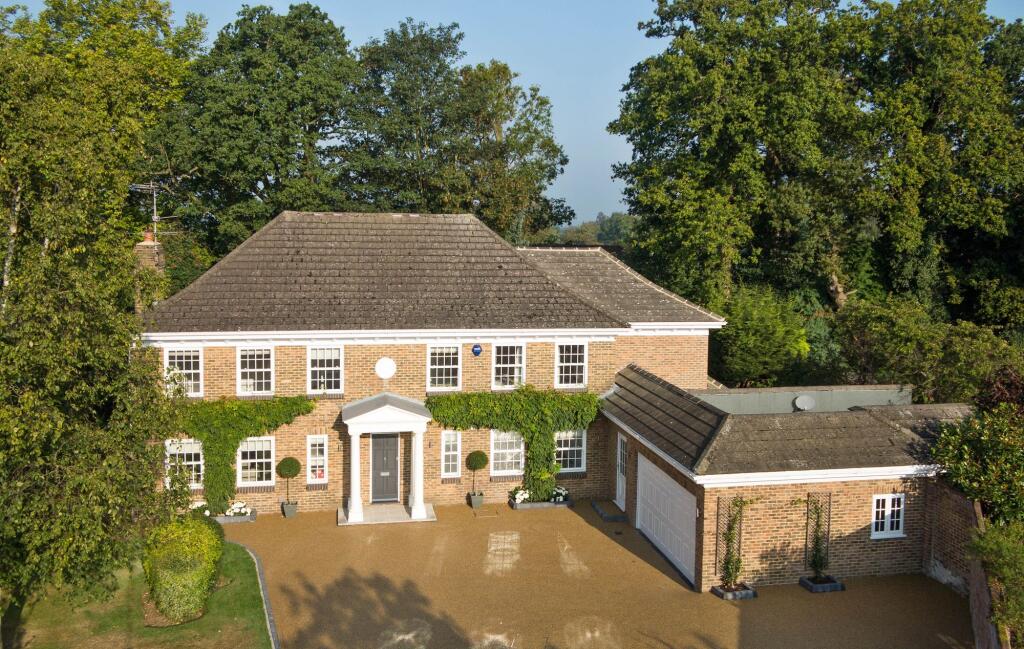 5 bed Detached for rent in Stoke D'Abernon. From Grosvenor Billinghurst - Cobham 5 bed Detached for rent in Stoke D'Abernon. From Grosvenor Billinghurst - Cobham