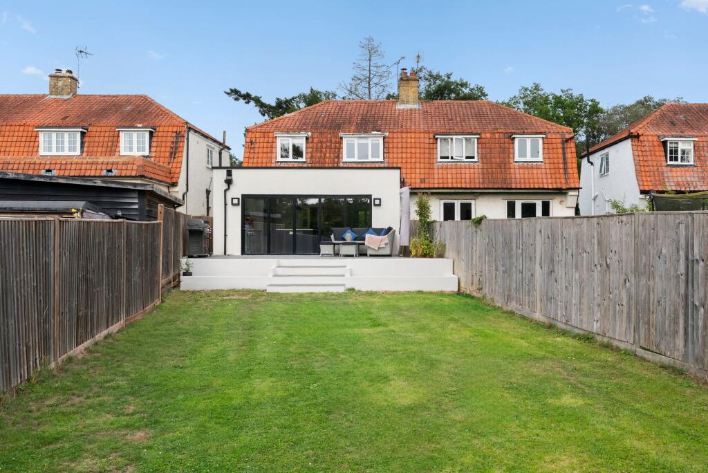 3 bed Detached for rent in Hatchford. From Grosvenor Billinghurst - Cobham