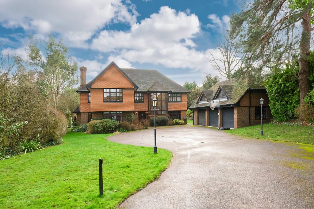 5 bed Detached for rent in Pachesham Park. From Grosvenor Billinghurst - Cobham