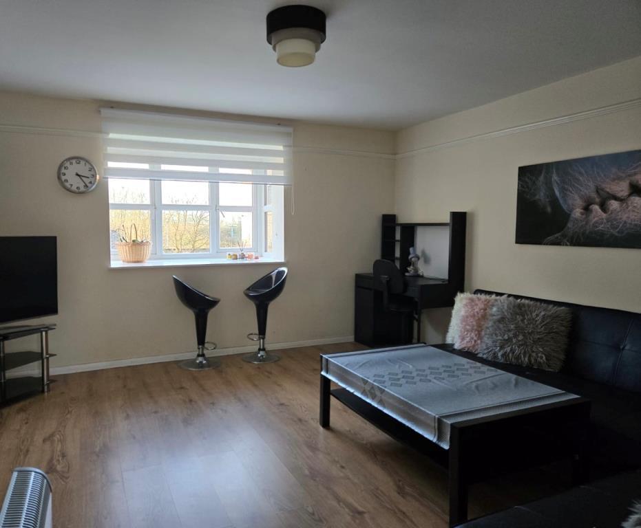2 bed 1st Floor Flat for rent in Feltham. From Chancellors - Sunbury