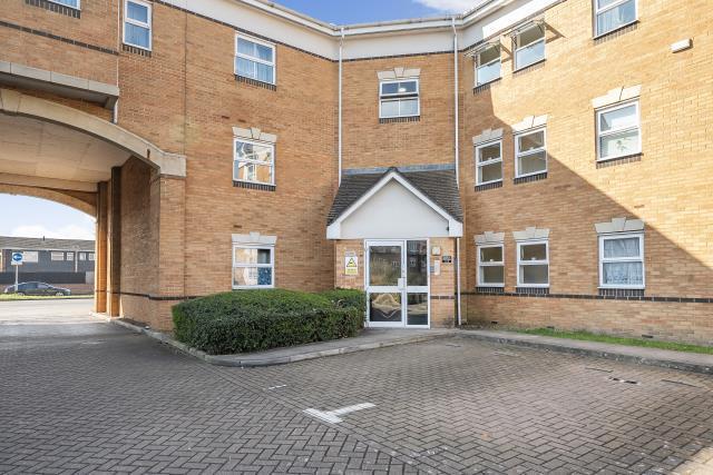 1 bed 1st Floor Flat for rent in Sunbury. From Chancellors - Sunbury