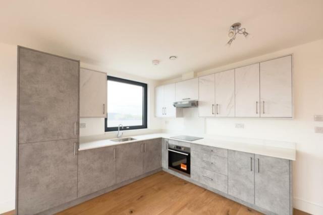 1 bed Apartment for rent in Hounslow. From Chancellors - Sunbury