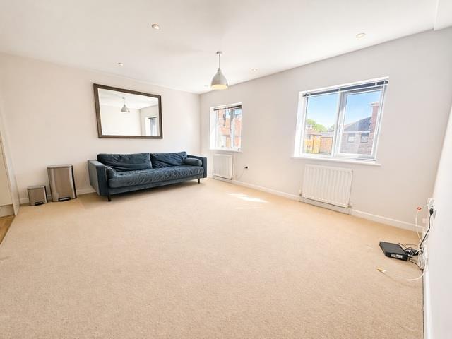 2 bed Apartment for rent in Staines-upon-Thames. From Chancellors - Sunbury
