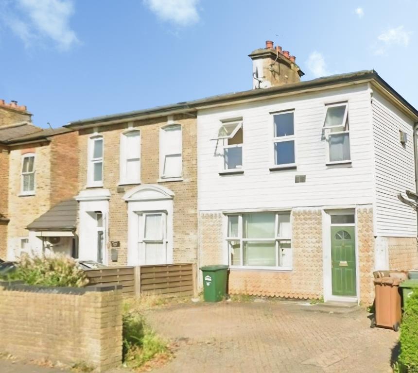 4 bed Semi Detached for rent in Ashford. From Chancellors - Sunbury