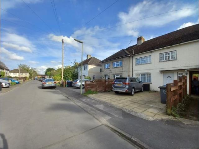 5 bed Semi Detached for rent in Bishopsgate. From Chancellors - Sunbury 5 bed Semi Detached for rent in Bishopsgate. From Chancellors - Sunbury