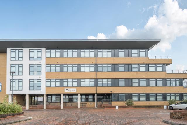 2 bed 1st Floor Flat for rent in Staines-upon-Thames. From Chancellors - Sunbury