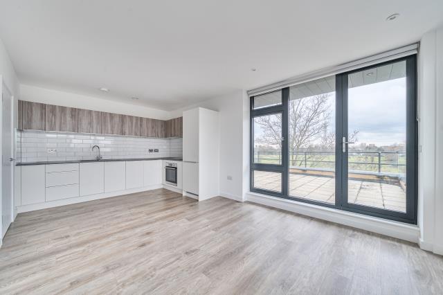 2 bed 1st Floor Flat for rent in Staines-upon-Thames. From Chancellors - Sunbury