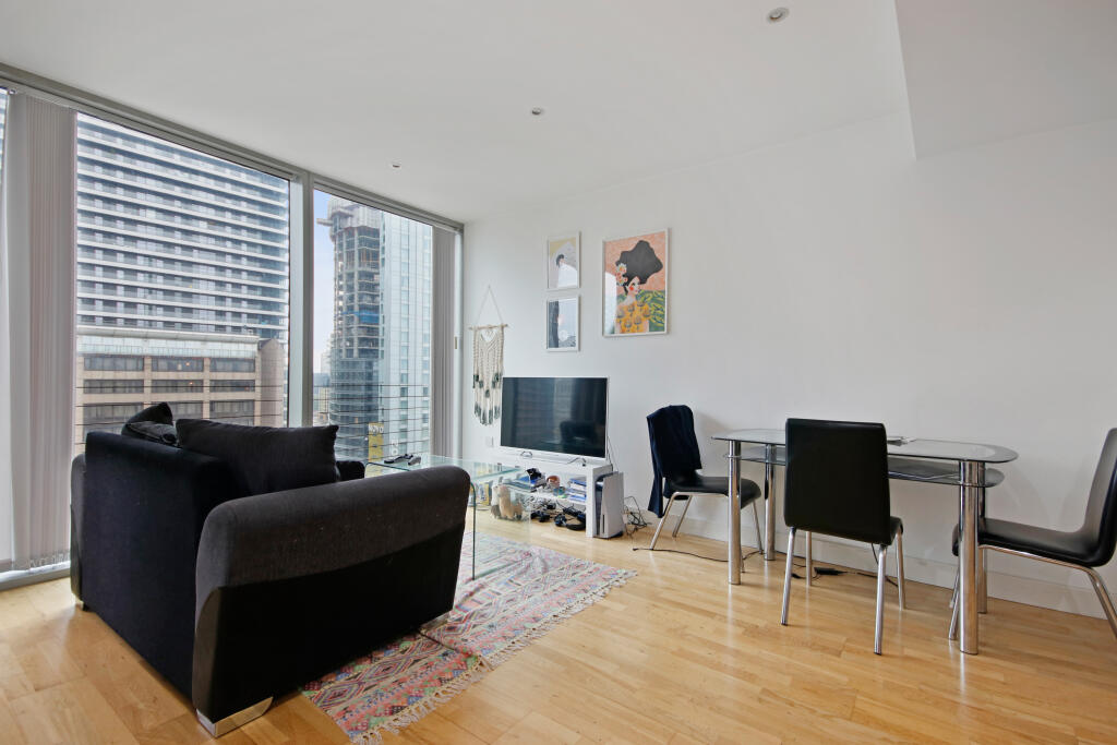 1 bed 1st Floor Flat for rent in Poplar. From Urban Spaces 1 bed 1st Floor Flat for rent in Poplar. From Urban Spaces