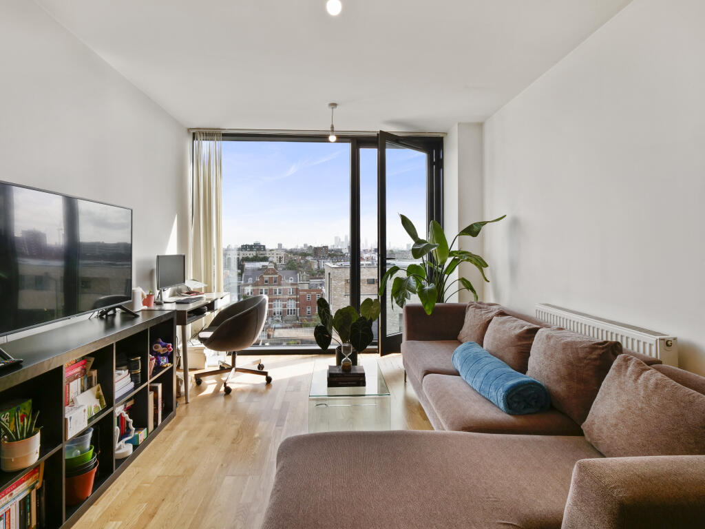2 bed 1st Floor Flat for rent in Camberwell. From Urban Spaces 2 bed 1st Floor Flat for rent in Camberwell. From Urban Spaces